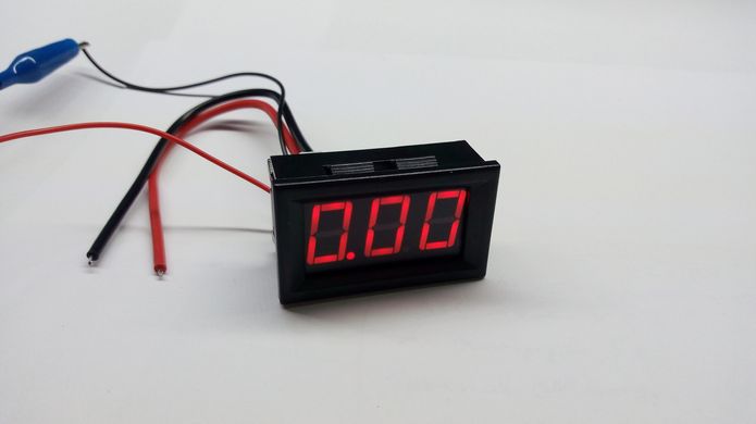 Амперметр цифровий DC0-10A з LED-індикатором 0.56, червоний.
