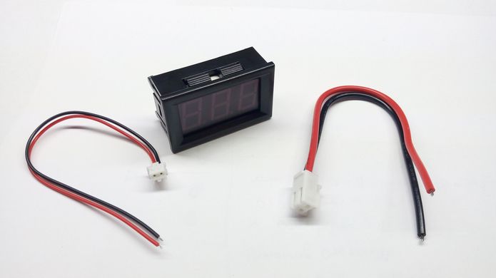 Амперметр цифровой DC0-10A с LED-индикатором 0.56, красный.