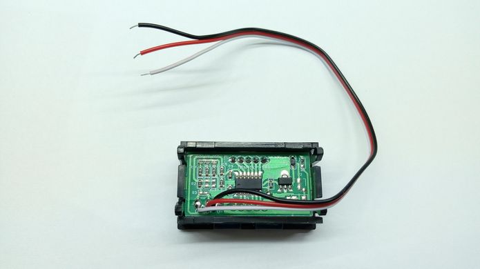 Вольтметр цифровой DC 0-100V, LED 0.56 дюйма. Красный, корпус черный